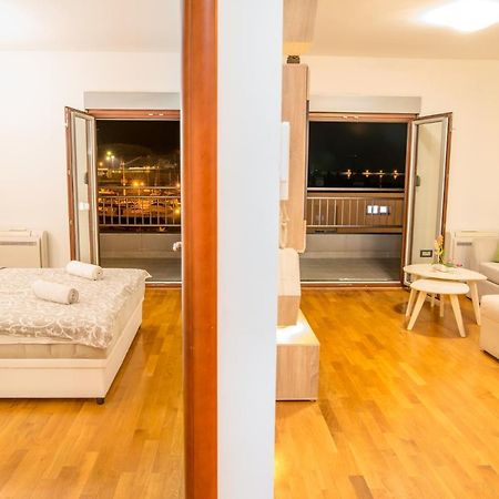 Apartment Stefano Бар Екстериор снимка
