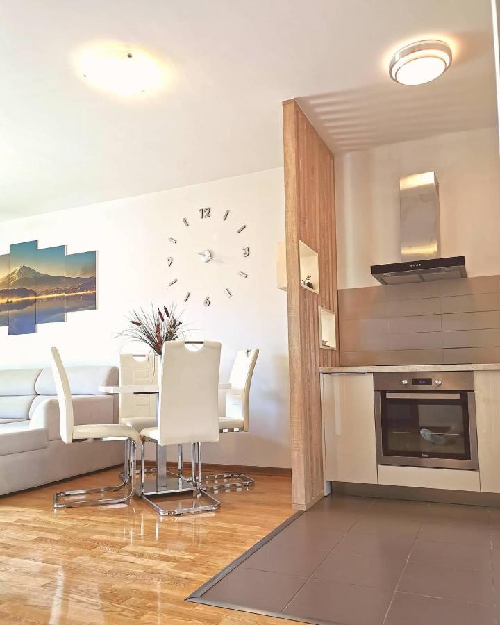 Apartment Stefano Бар Екстериор снимка